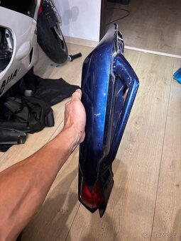 Podsedadlovy plast s madlama na yyamaha Fz1 Fazer 06- - 12