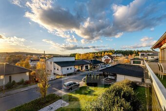 Prodej patrového rodinného domu se zaradou v Třemošné, 1270m - 12