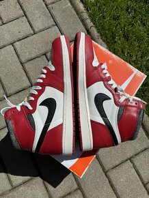 Jordan 1 Lost and Found - 12