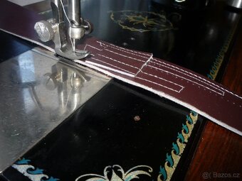 PŘENOSNÝ šicí stroj BOBBIN na KŮŽI - 220 V - 12