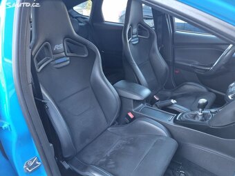 Ford Focus RS - 12