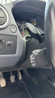 Ford Fusion 1.4i 59kW, benzín, r.v. 2008, najeto 106 085 km - 12