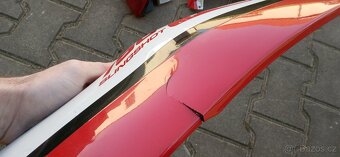 Suzuki GSX-R 750 - 12