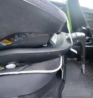 Dětská autosedačka Maxi-cosi, ISOFIX,od 67 - 105cm - 12