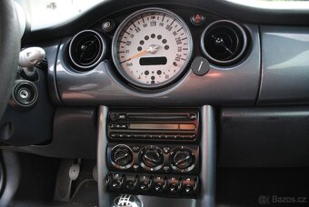 MINI ONE 1.6 66kW - klimatizace - naj. 144 000km - 12