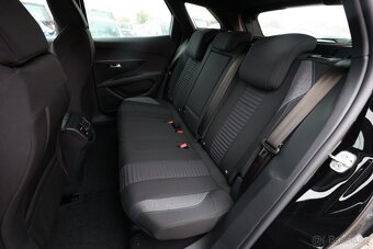 Peugeot 3008 Active 1.2i 131PS 2 Klim PDC AL 2/18 - 12