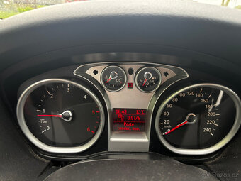 Ford Focus 1.6TDCi 80kW, RV 2010, Kombi, Alu, Klima - 12