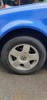 VW Golf 4 1.4 - 12