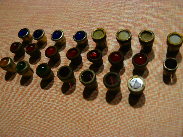 Náhradní díly pro starší elektronické přístroje TESLA a jiné - 13