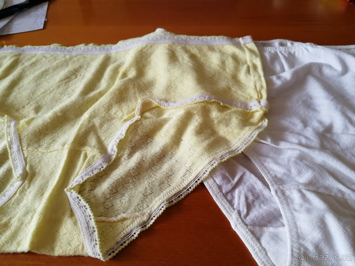 Ubrusy ,rukavice, retro bavl.punčochy, límečky, deštníky,noč - 13