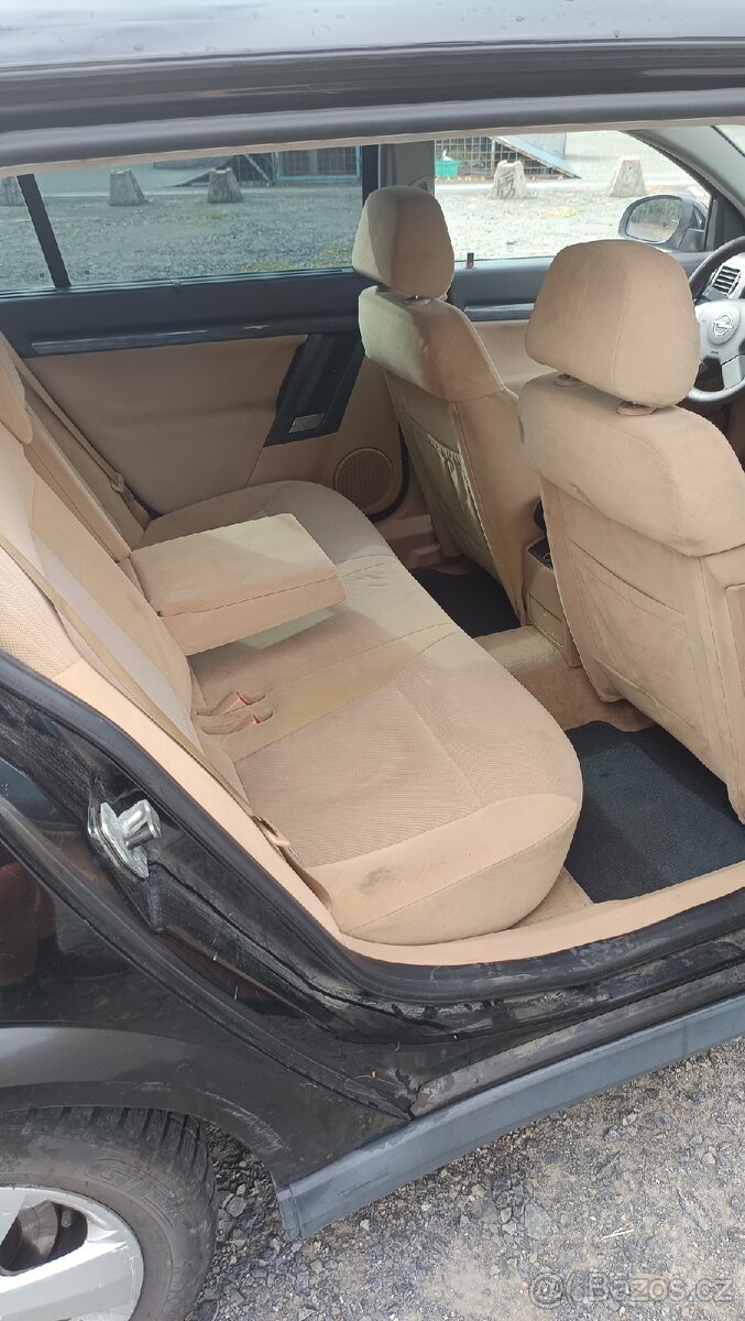 Opel Vectra 2.2i - 13