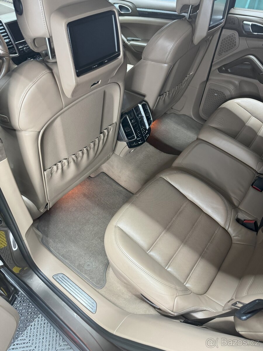 Porsche Cayenne Turbo 4.8 V8 580ps - 13
