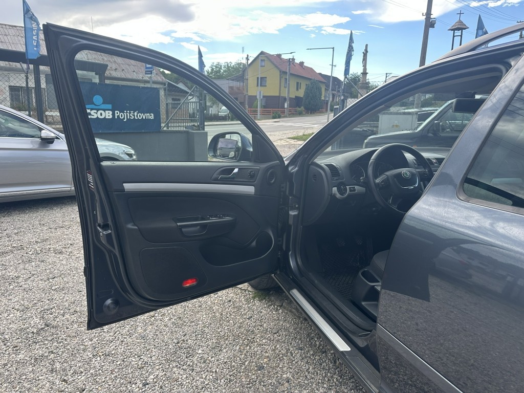 Škoda Octavia 2.0 TDi 103kW serviska - 13