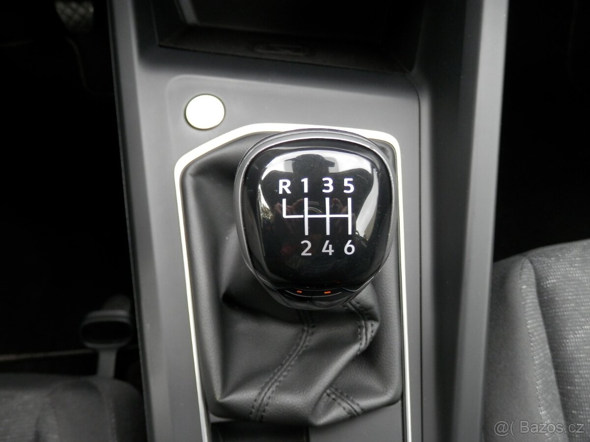 VW Golf 1.5TSi 110Kw, Navi, 13tis. Km DPH - 13