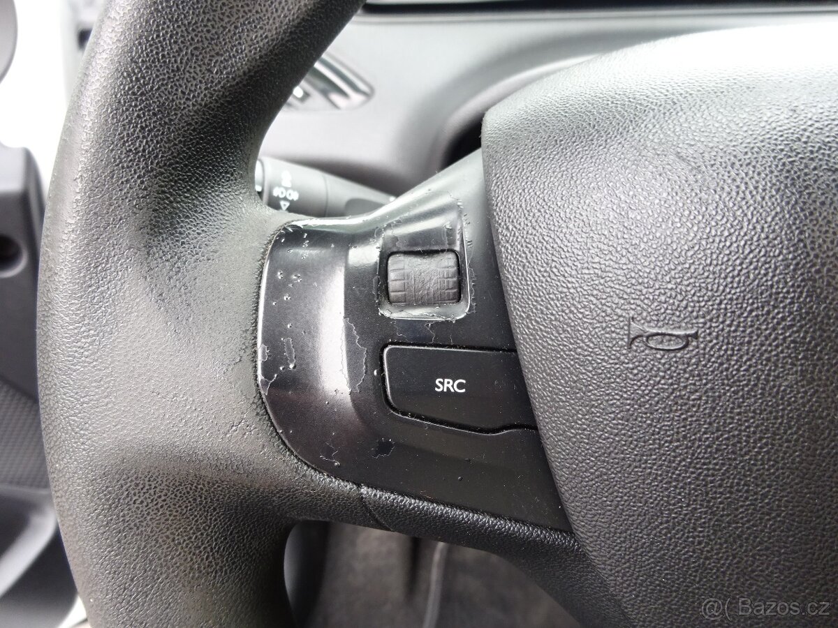 Peugeot 208 1,6 HDI - 13