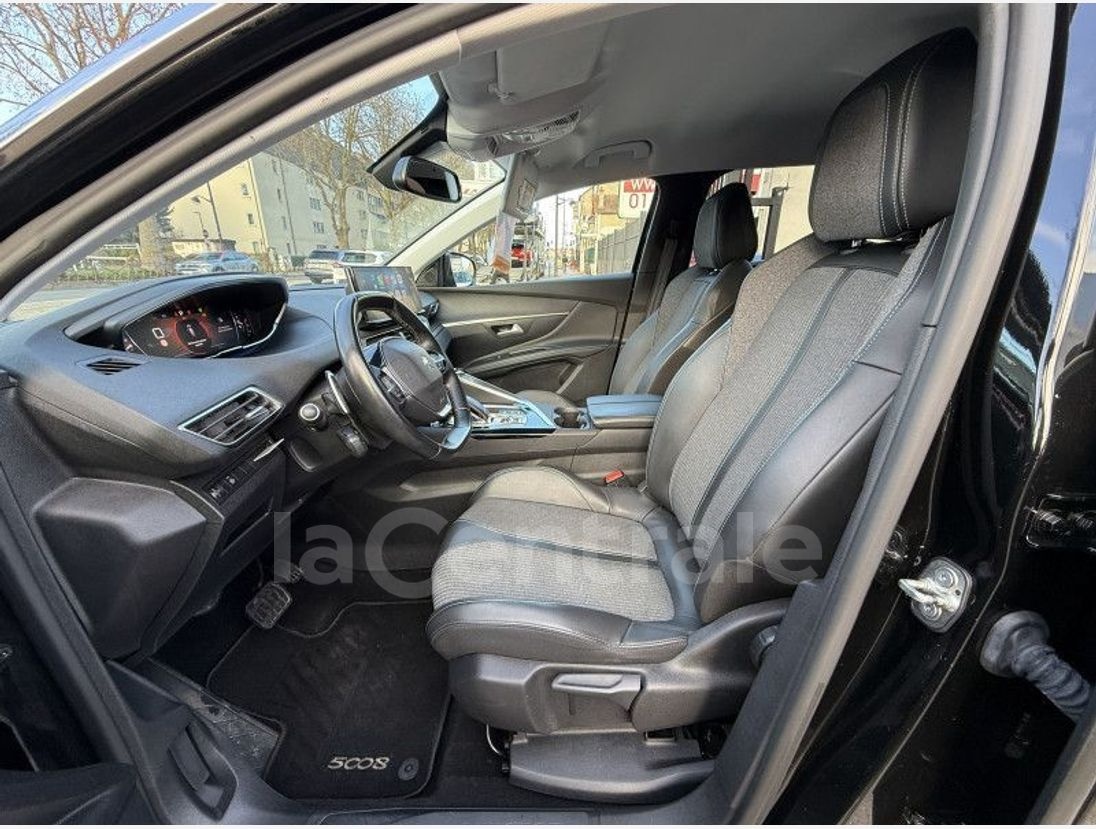 PEUGEOT 5008 II (2) BLUEHDI 130 S&S ALLURE EAT8 02/2021 - 13