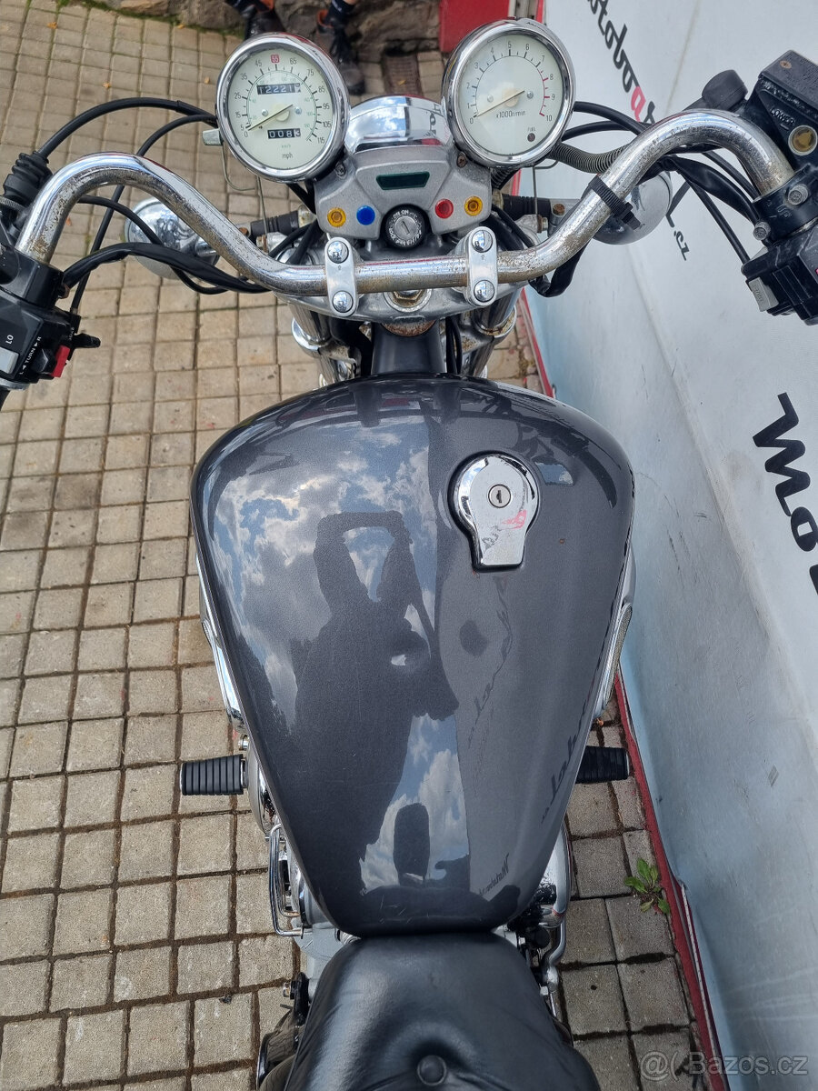 Yamaha XV 750 Virago - 13
