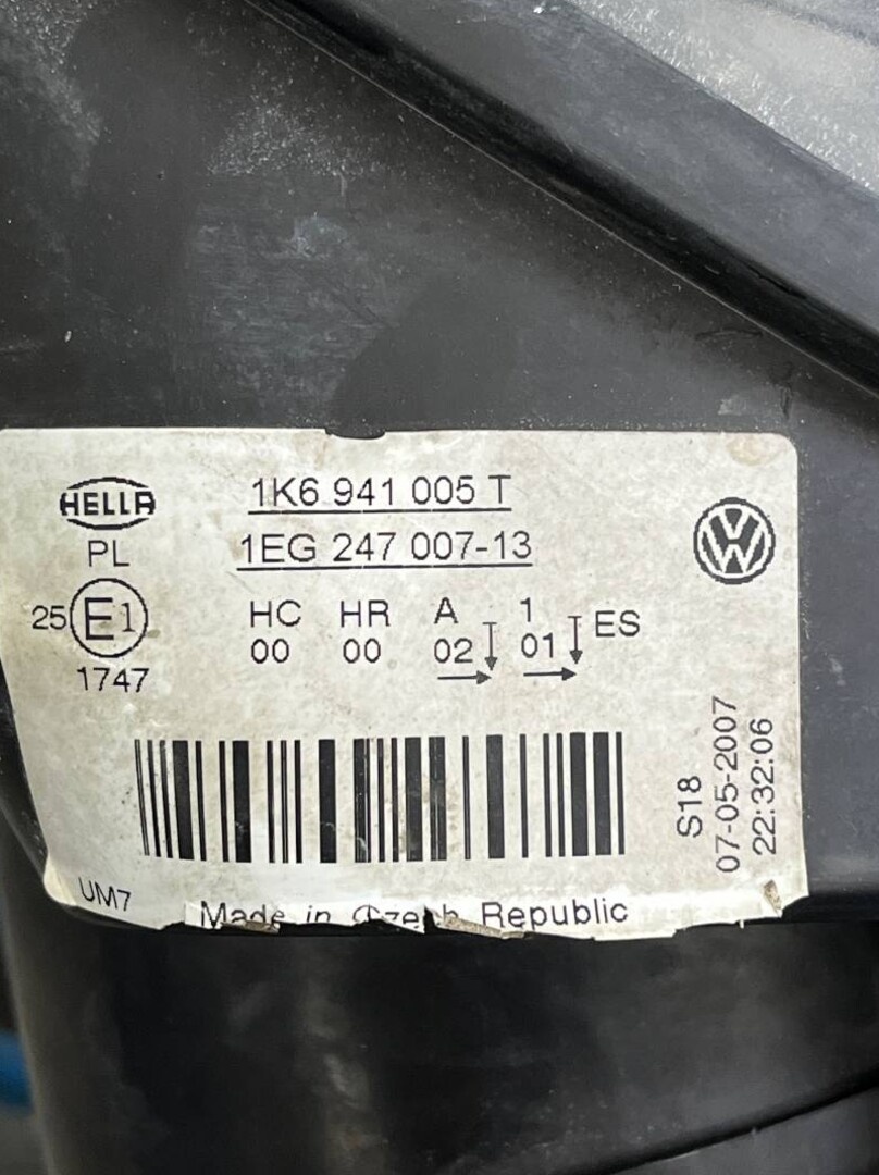 VW Golf V přední světlomety originál - 13