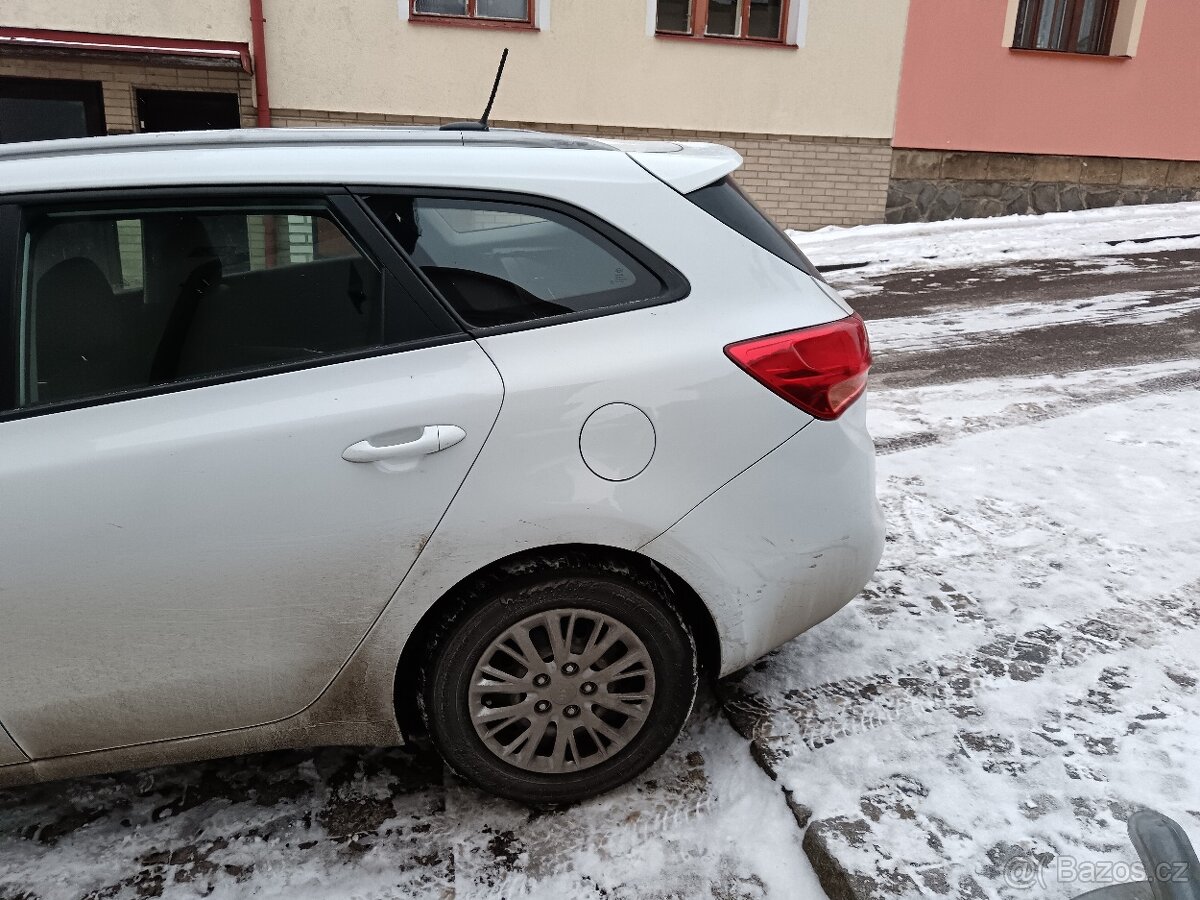KIA CEED Kombi 2014 - 13