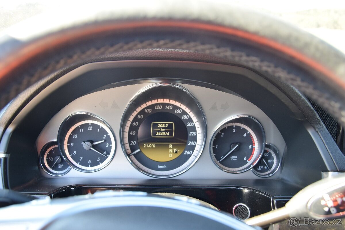 Mercedes Benz E350 4matic 3.0 V6 - 13