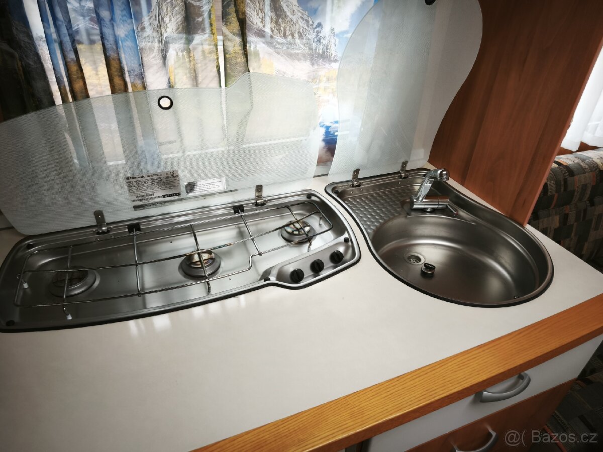 Karavan Knaus - Wilk S4 - 13