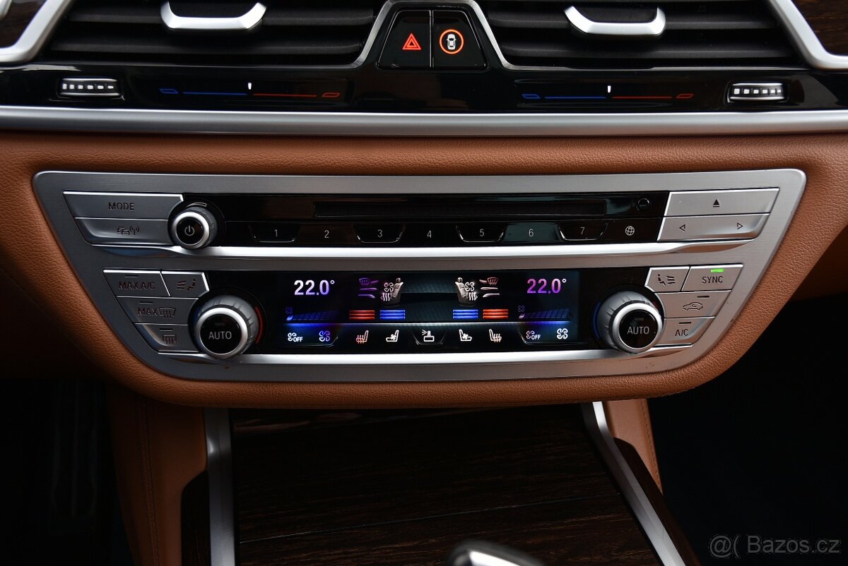 BMW 750 XDRIVE 400 PS LASER LIGHT M-PACK - 13