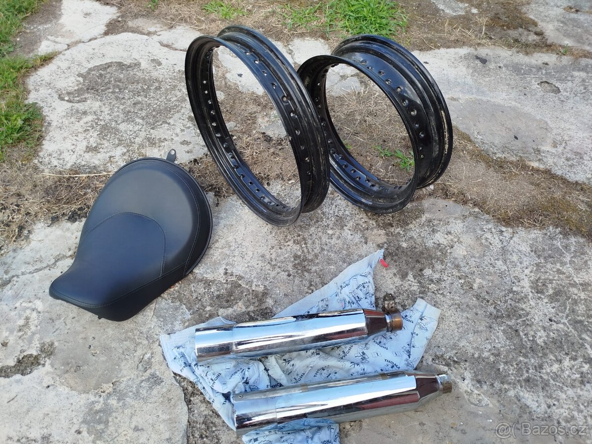 Harley Davidson Dyna Street Bob - 13