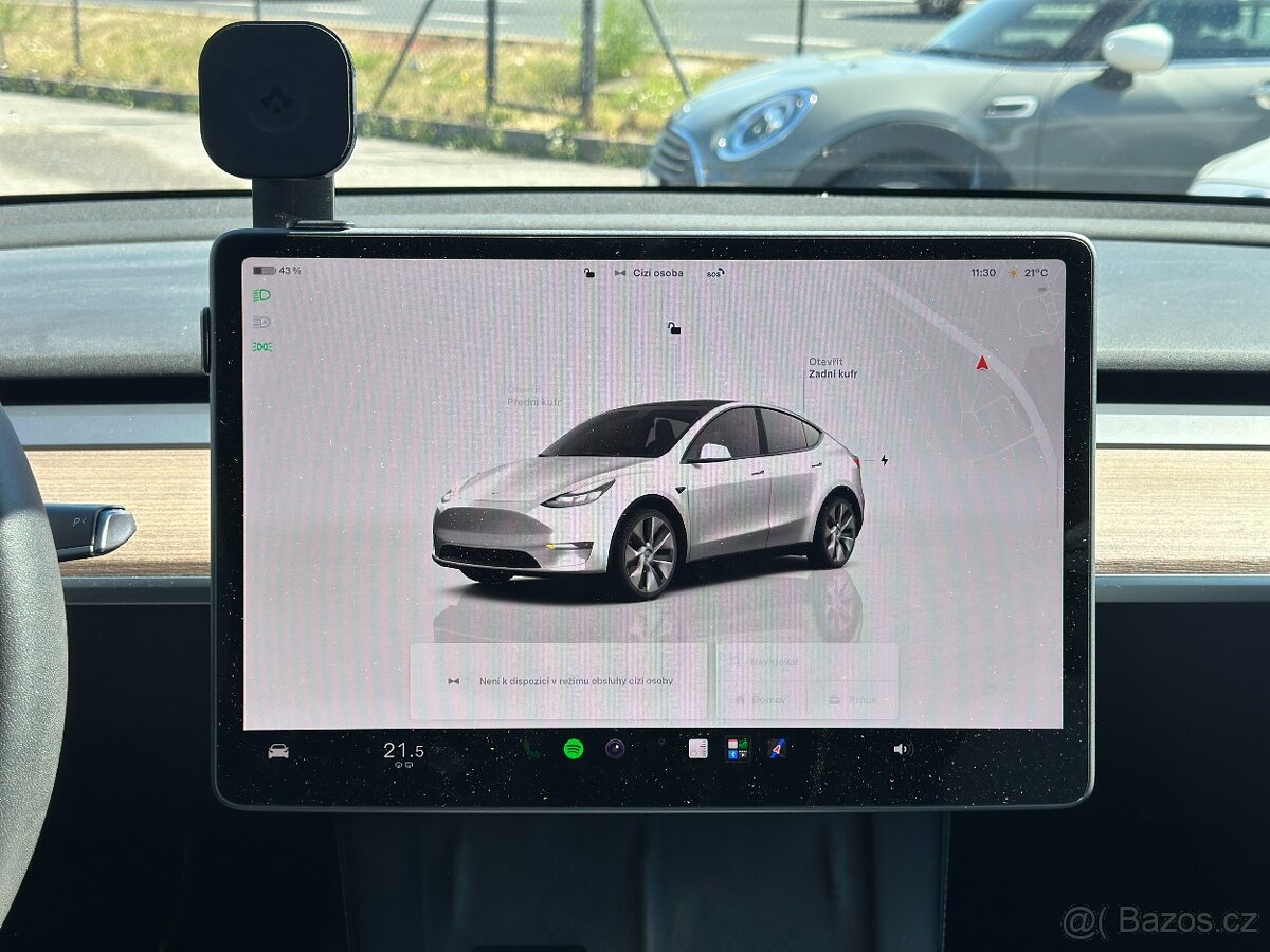 Tesla Model Y 2024 - 13