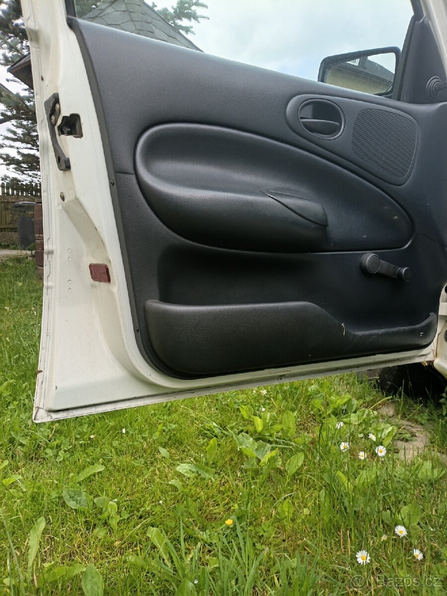 Ford Escort Express Van 2001 - 13
