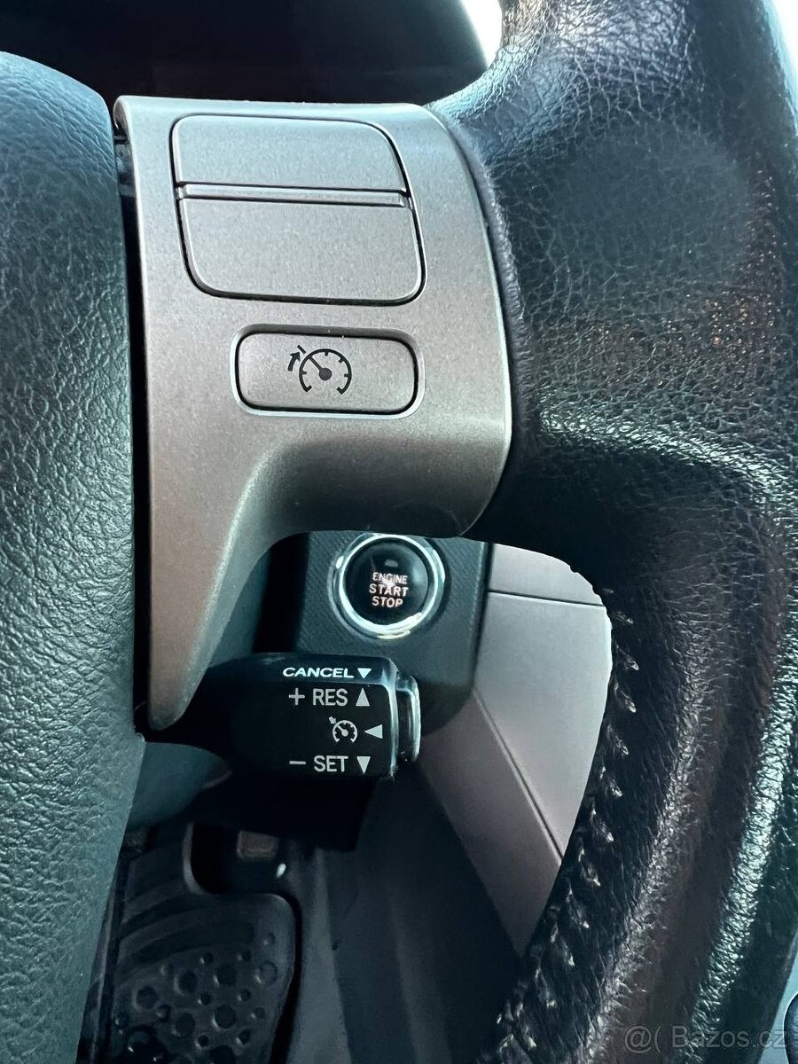 Toyota Auris 1.6 benzín 2007 r.v. - 13