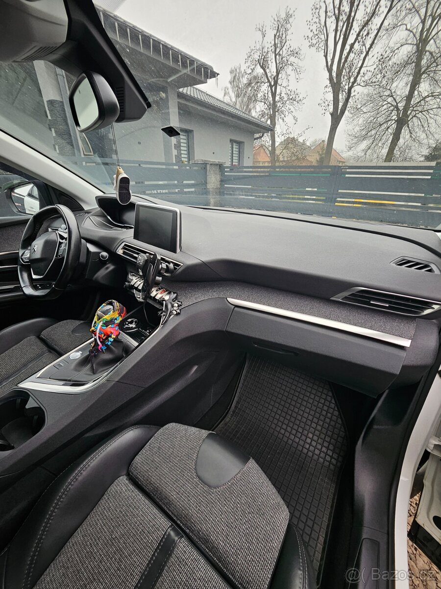 Na prodej Peugeot 3008 - 13
