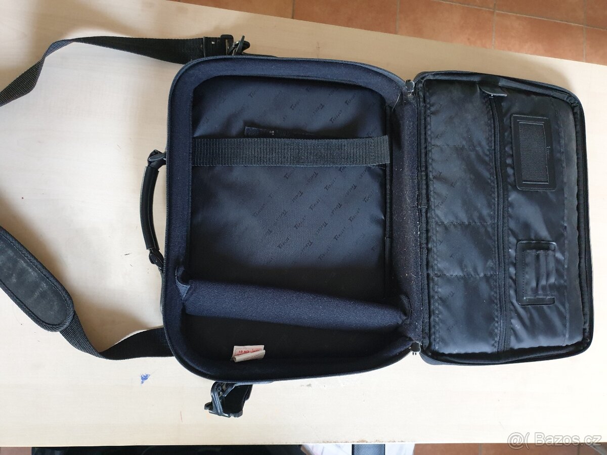 Batohy NIKE, ADIDAS, videobrašna, transp taška, notebookcase - 13