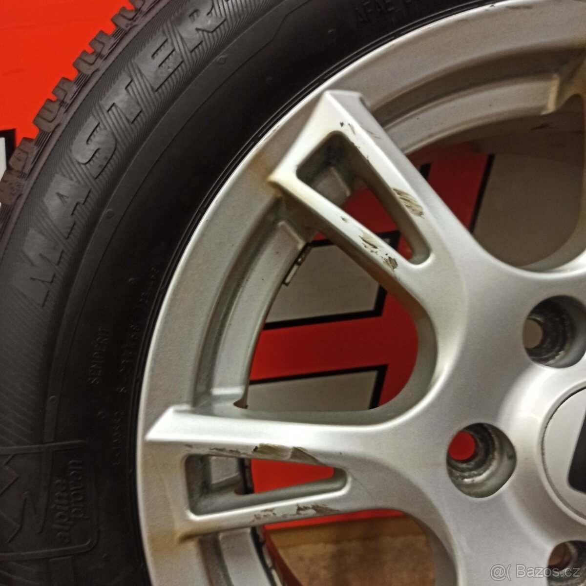 ALU kola Seat Leon 5x112, zimní pneu 195/65 R15 - 13