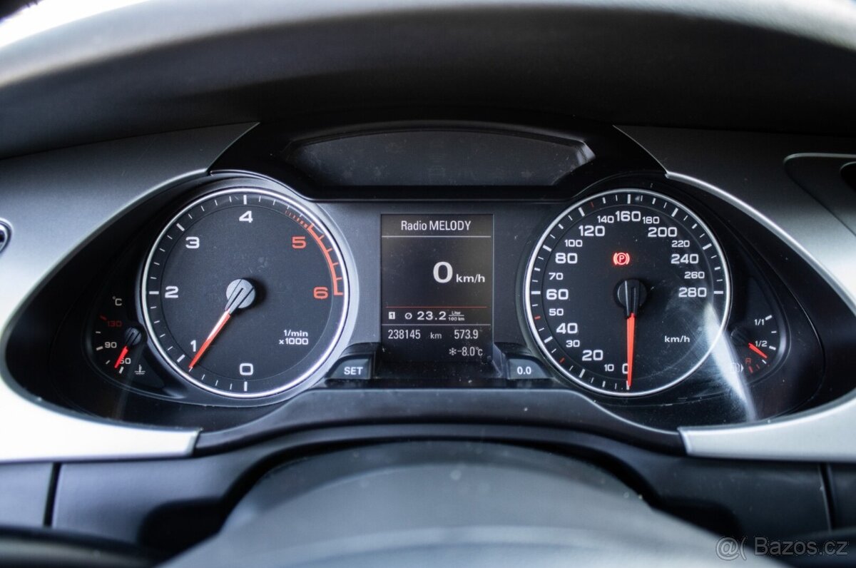 Audi A4 2.0 TDI, 105kW (2008) - 13