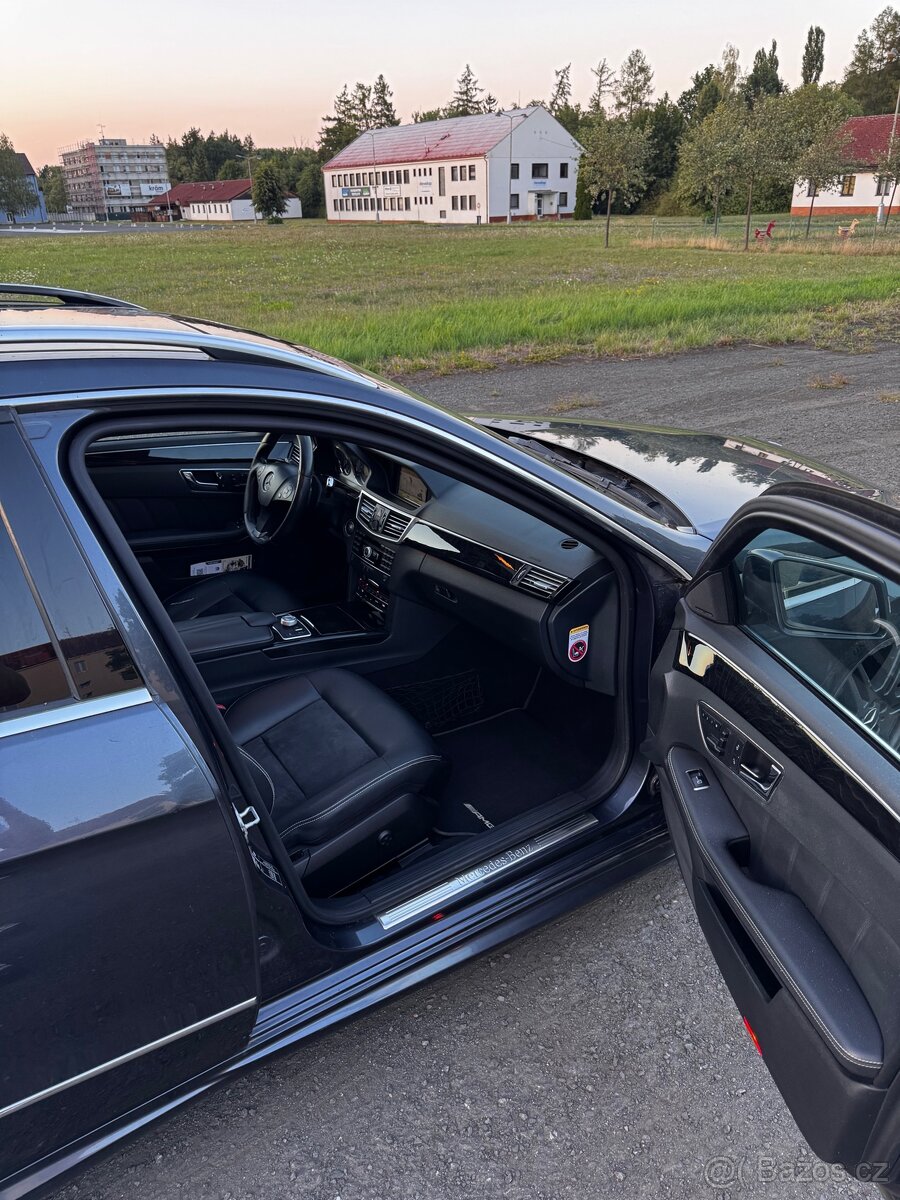 Mercedes- Benz E350 CDI 4matic - 13