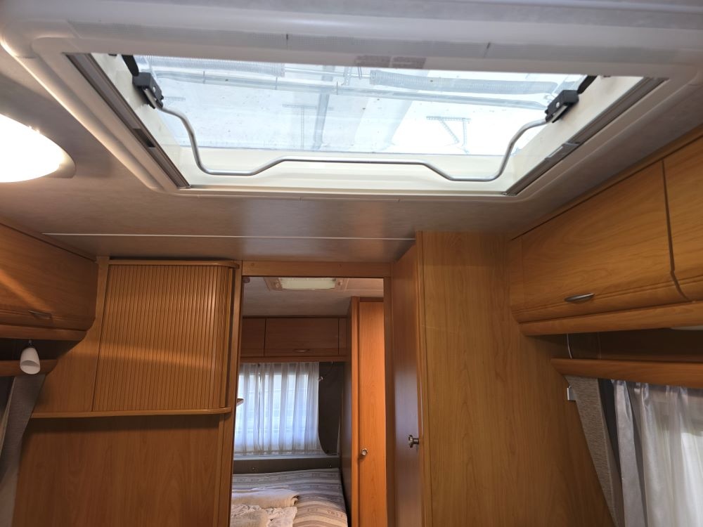 Obytný přívěs-karavan WILK 530 MS, 2004, mover + DO - 13