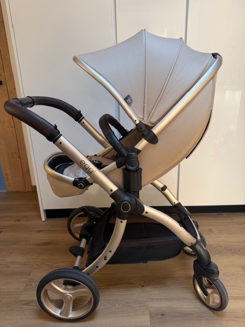 Kočárek Egg 2 set Platinum 9 v 1 Feather/Champagne - 13