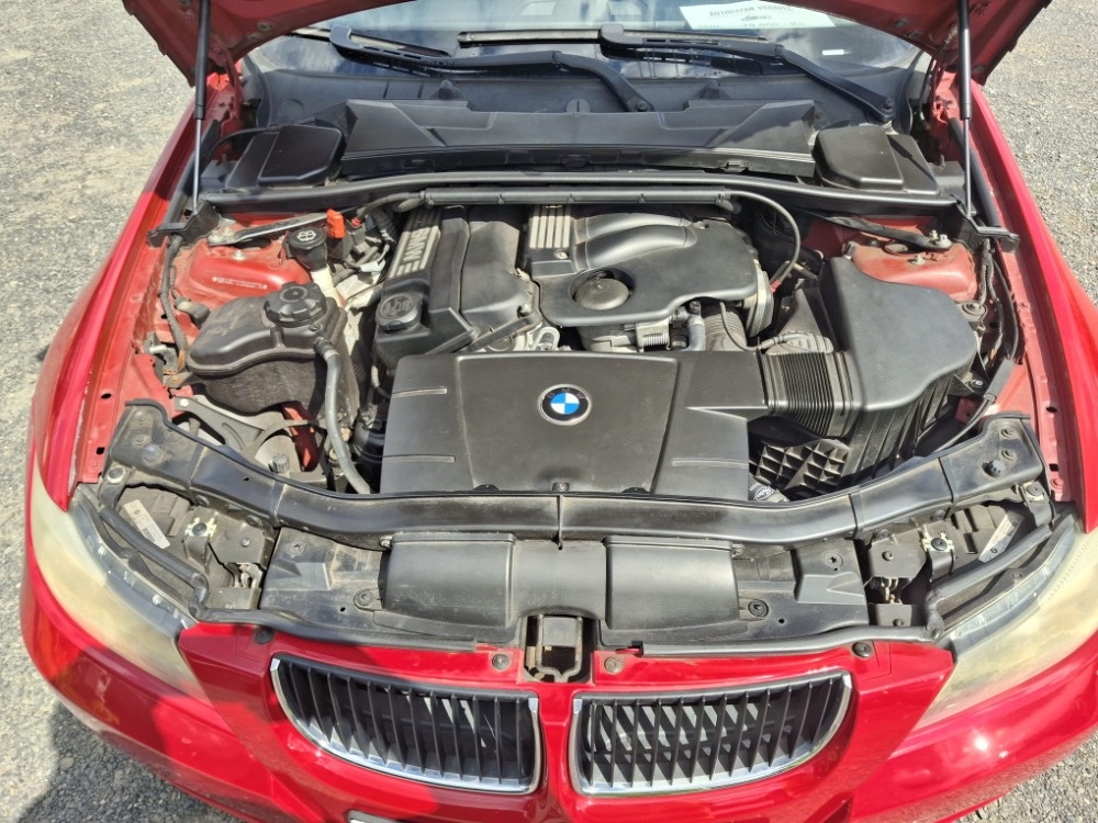 BMW 3 řada, 320i Touring - 13