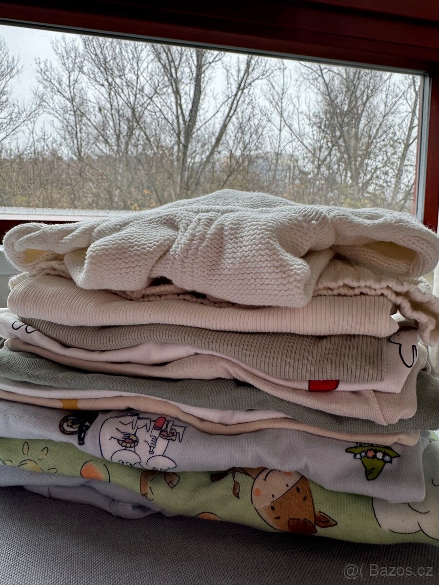 Overaly, rompery, pulovr. Velikost 56-62. - 13