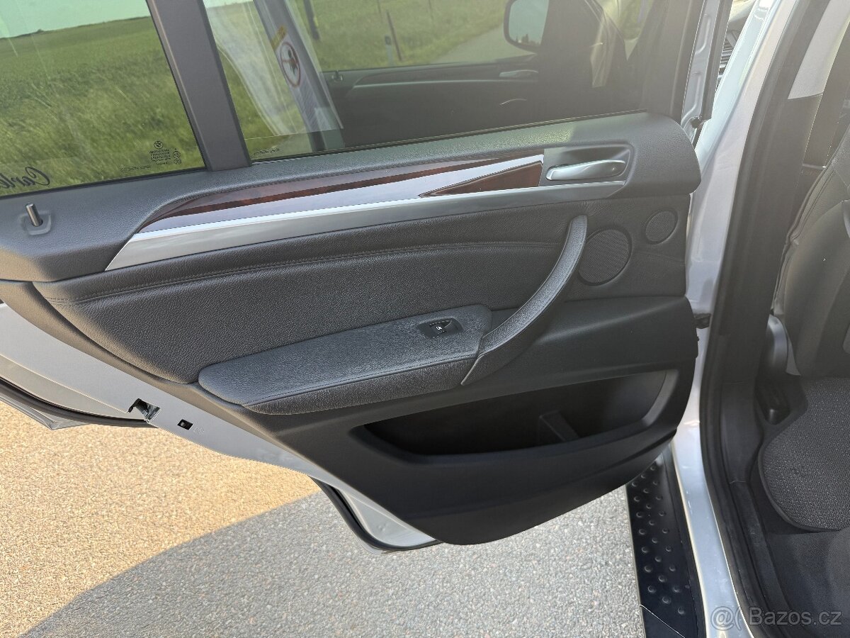 Prodám Bmw X5 E70 210kw - 13