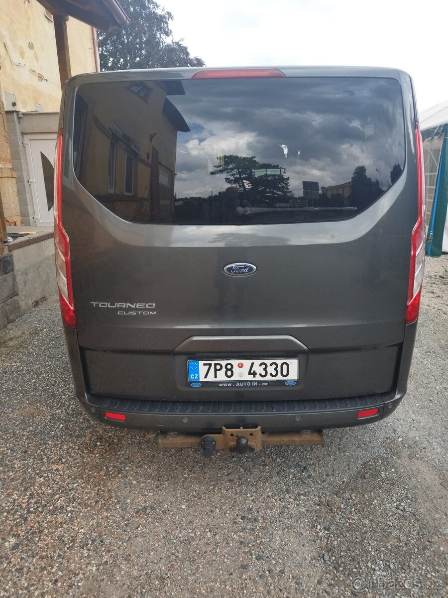 Ford Tourneo Custom 2.0 EcoBlue - 13