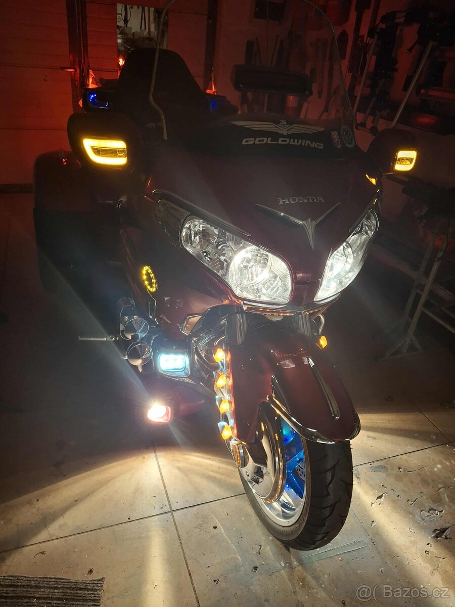 Prodám Hondu GL 1800 trike s vozíkem - 13