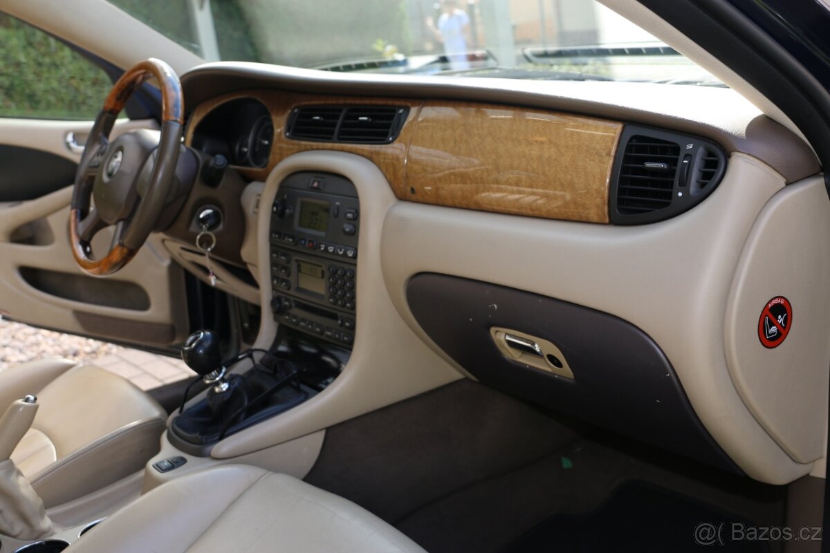 Jaguar X-Type 2.2 114KW - 13