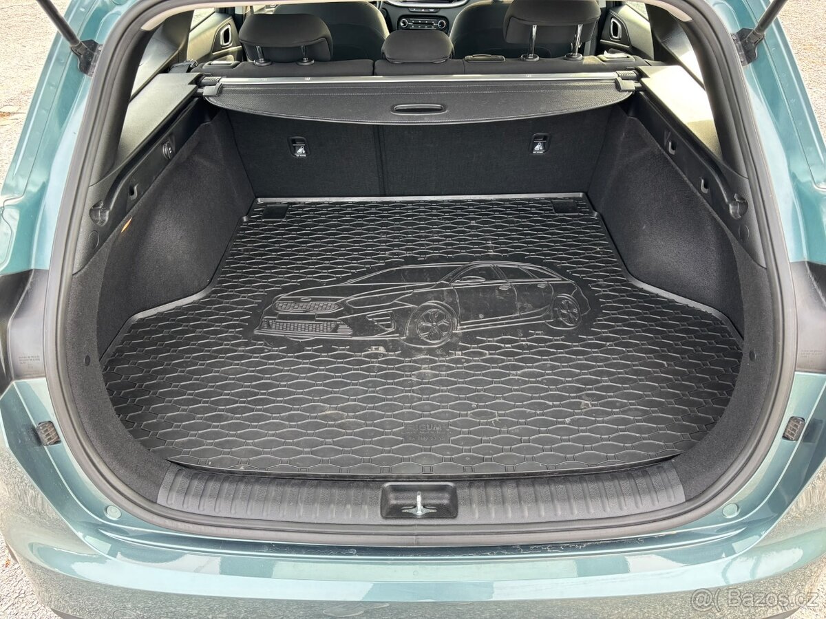 Prodám KIA CEED SW, 1,5 T-GDI, SPIN - 13
