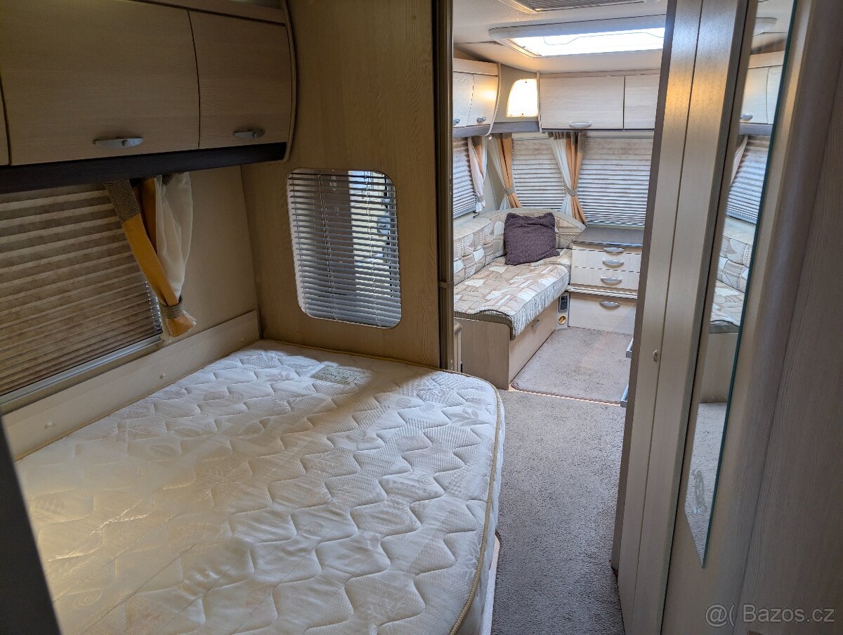 SWIFT STERLING ECCLES 90 RUBY,MOVER,VELKÁ KOUPELNA A POSTEL - 13