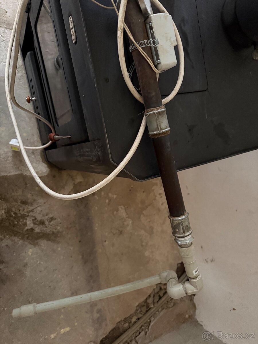 Krbové kamna s výměníkem + k tomu čerpadlo - 13