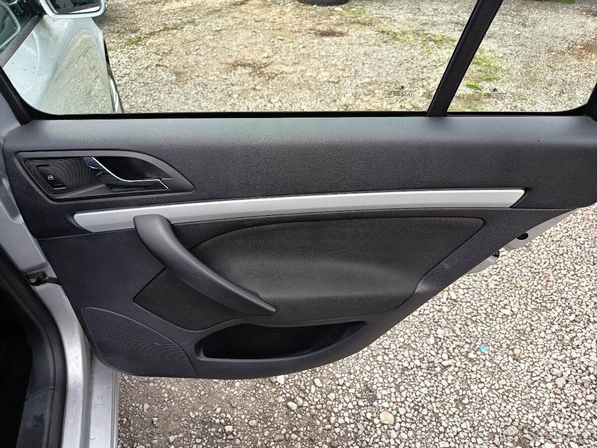 Škoda Octavia Combi 1,6TDI Elegance NAVI - 13