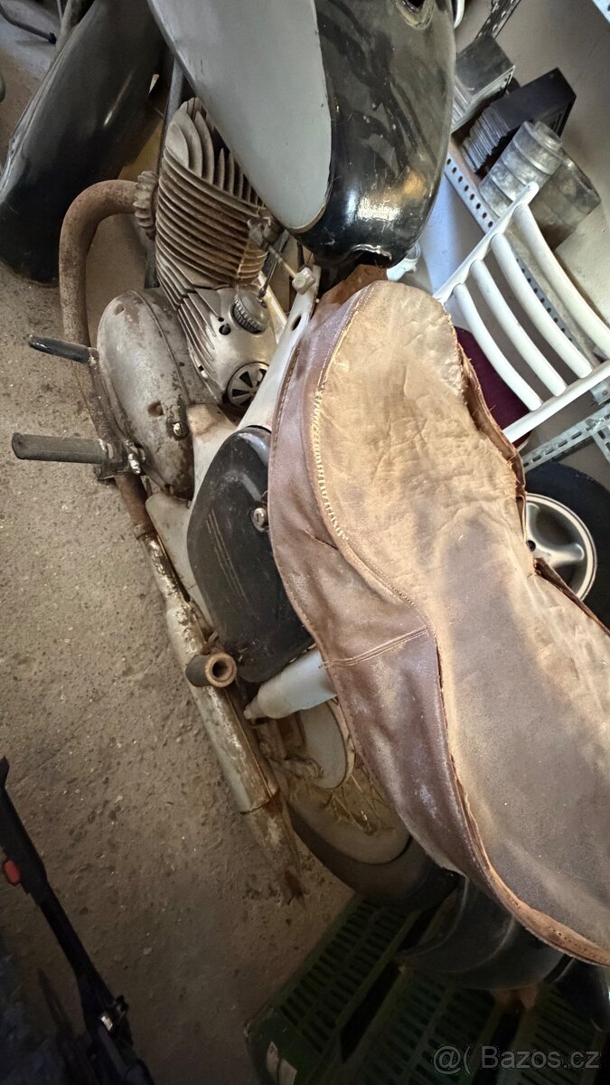 Jawa 250/353 kývačka - 13