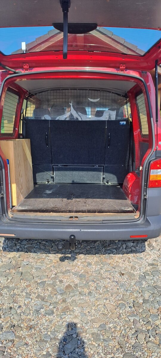 VW Transporter 2.5 TDI 96kW 4X4 5-MÍST - 13