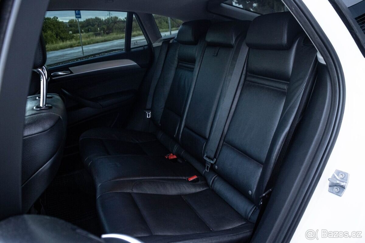 BMW X6 xDrive 30d 245k - 13